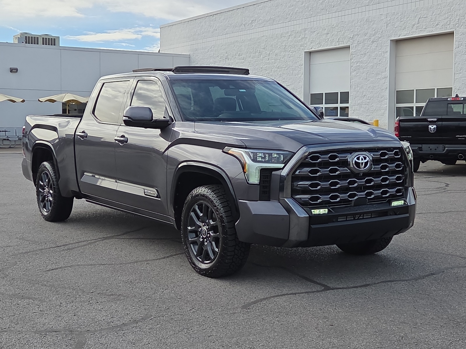 2022 Toyota Tundra Platinum CrewMax Cab LB 4WD