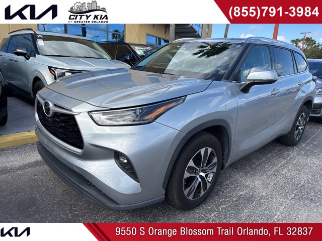 2021 Toyota Highlander XLE FWD