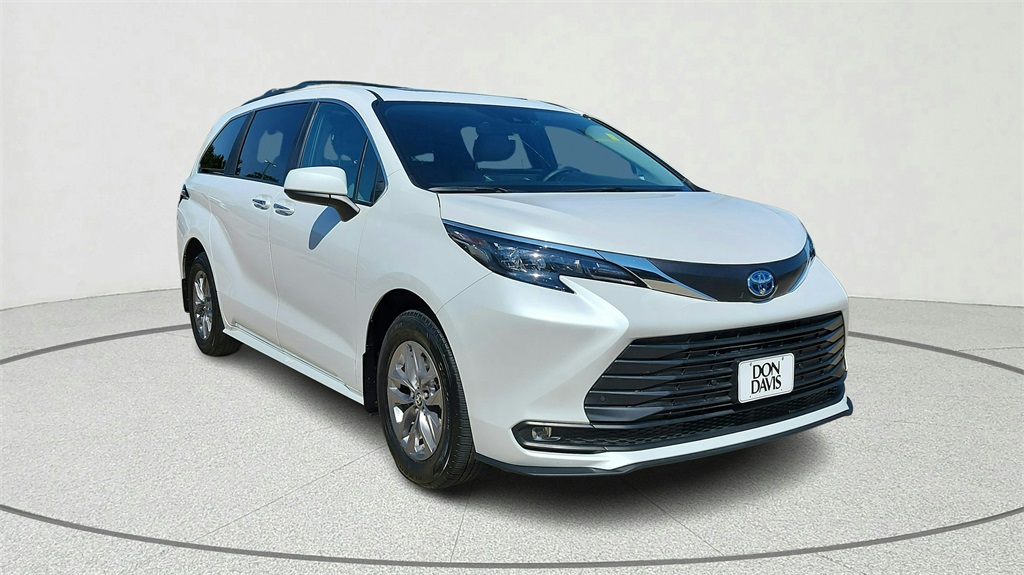 2025 Toyota Sienna