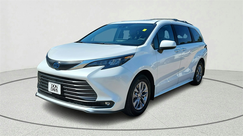 2025 Toyota Sienna