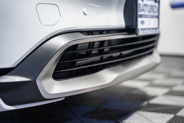 ToyotaPrius Plug-In Hybrid15