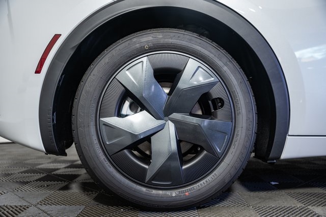 ToyotaPrius Plug-In Hybrid20