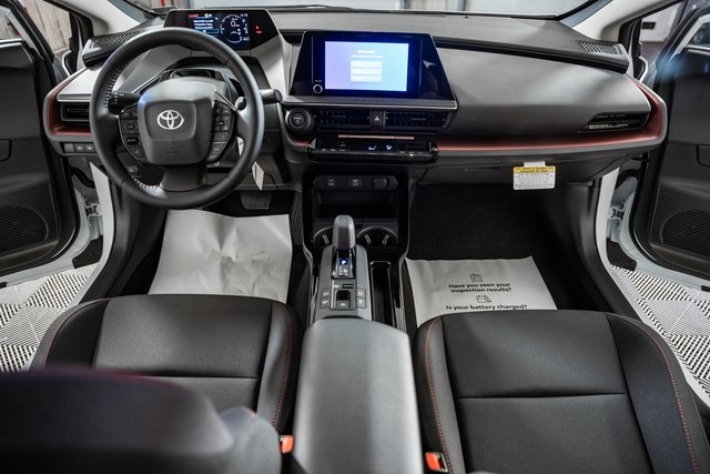 ToyotaPrius Plug-In Hybrid22