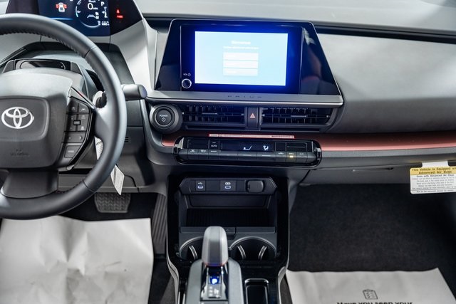 ToyotaPrius Plug-In Hybrid23