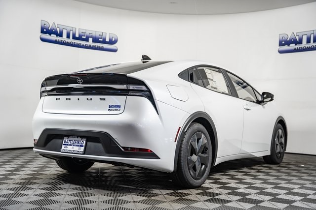 ToyotaPrius Plug-In Hybrid6