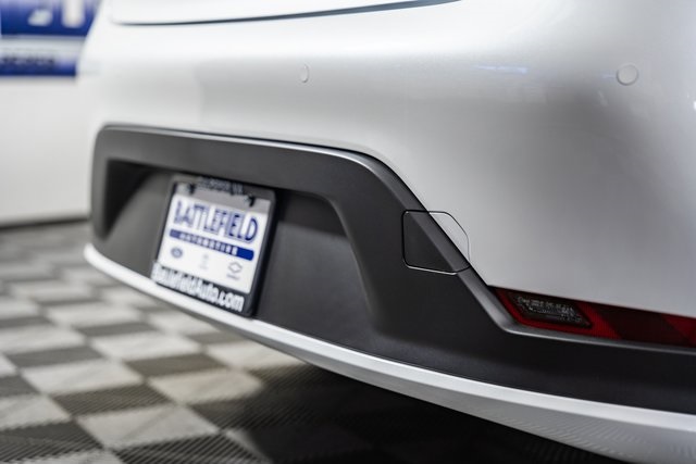 ToyotaPrius Plug-In Hybrid8