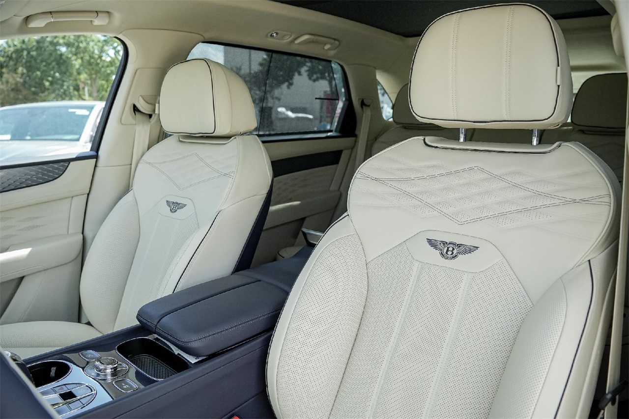 New Car 2025 Bentley Bentayga Ewb  For Sale Under $300,000 In Austin, Texas