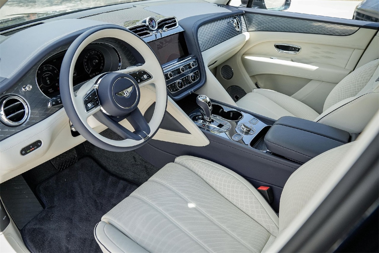 New Car 2025 Bentley Bentayga Ewb  For Sale Under $300,000 In Austin, Texas