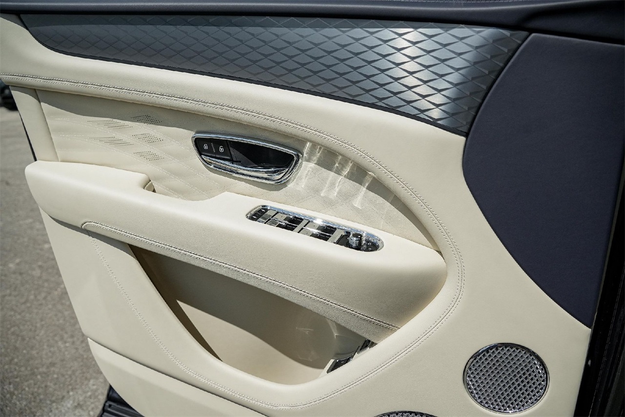 New Car 2025 Bentley Bentayga Ewb  For Sale Under $300,000 In Austin, Texas