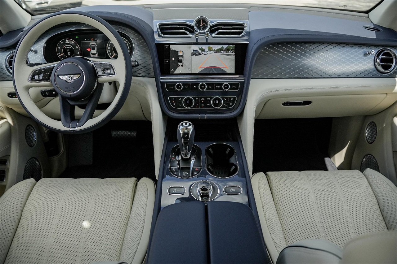 New Car 2025 Bentley Bentayga Ewb  For Sale Under $300,000 In Austin, Texas