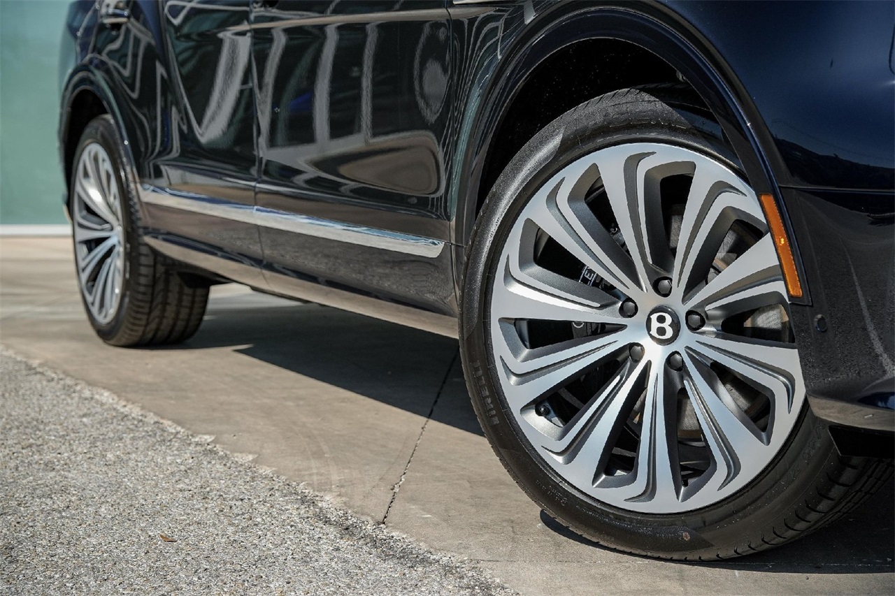 New Car 2025 Bentley Bentayga Ewb  For Sale Under $300,000 In Austin, Texas