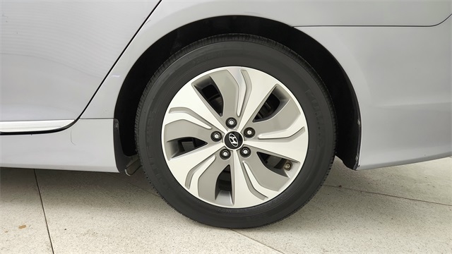 2015 Hyundai Sonata Hybrid Limited Gray at Ultimate Motorsports