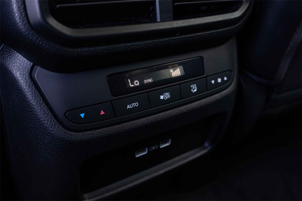 Used Car 2023 Honda Pilot  Touring For Sale Under $40,000 In San Marcos, Texas