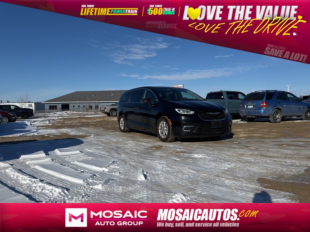 2023 Chrysler Pacifica Touring L FWD