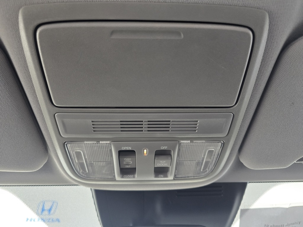 Thumbnail: 2021 Honda CR-V - 15