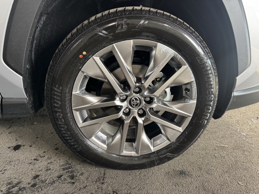 Thumbnail: 2025 Toyota RAV4 - 7