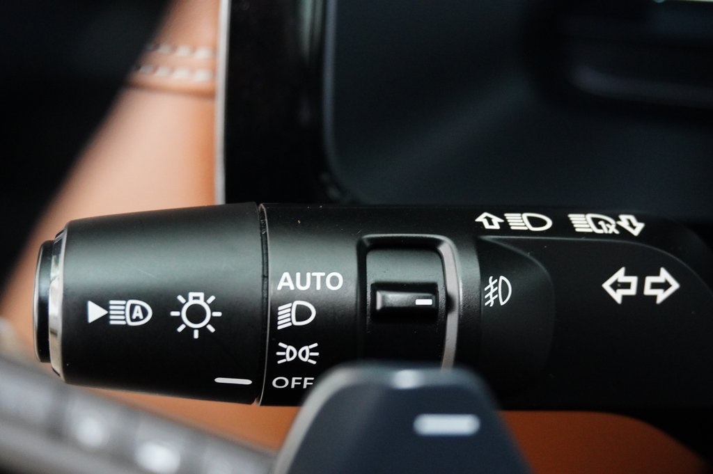 Used Car 2022 Nissan Pathfinder  Platinum For Sale Under $35,000 In Weatherford, Texas