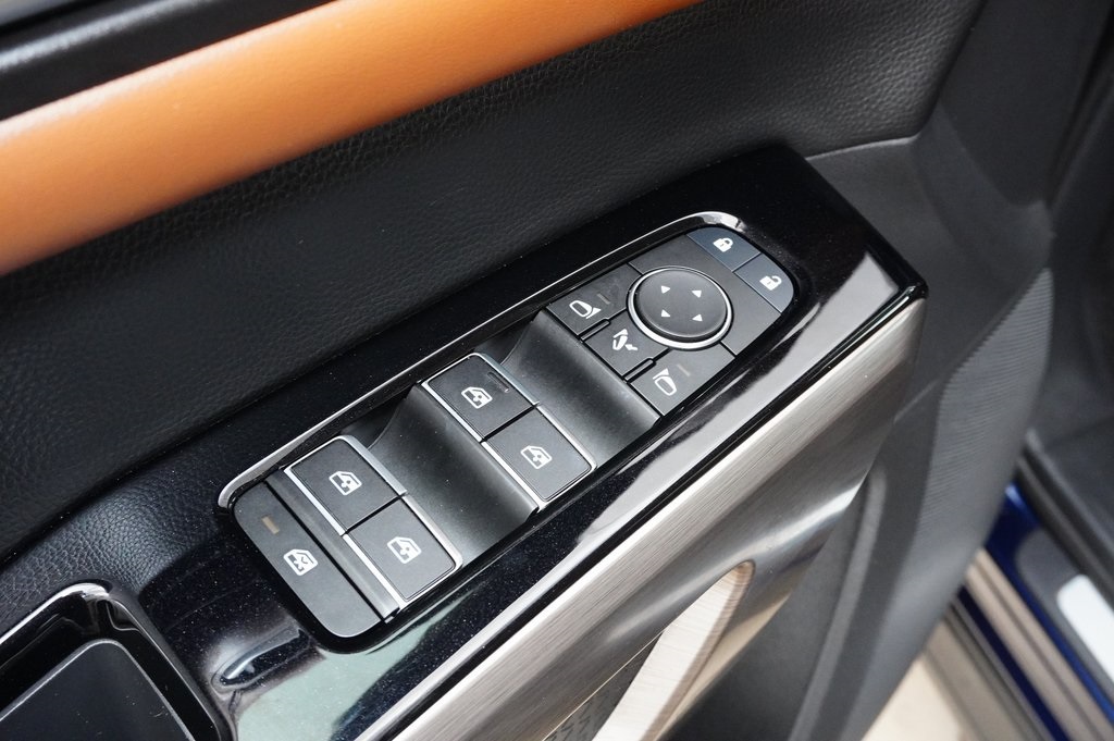 Used Car 2022 Nissan Pathfinder  Platinum For Sale Under $35,000 In Weatherford, Texas
