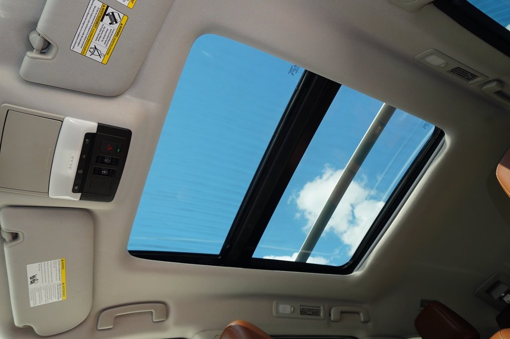 Used Car 2022 Nissan Pathfinder  Platinum For Sale Under $35,000 In Weatherford, Texas