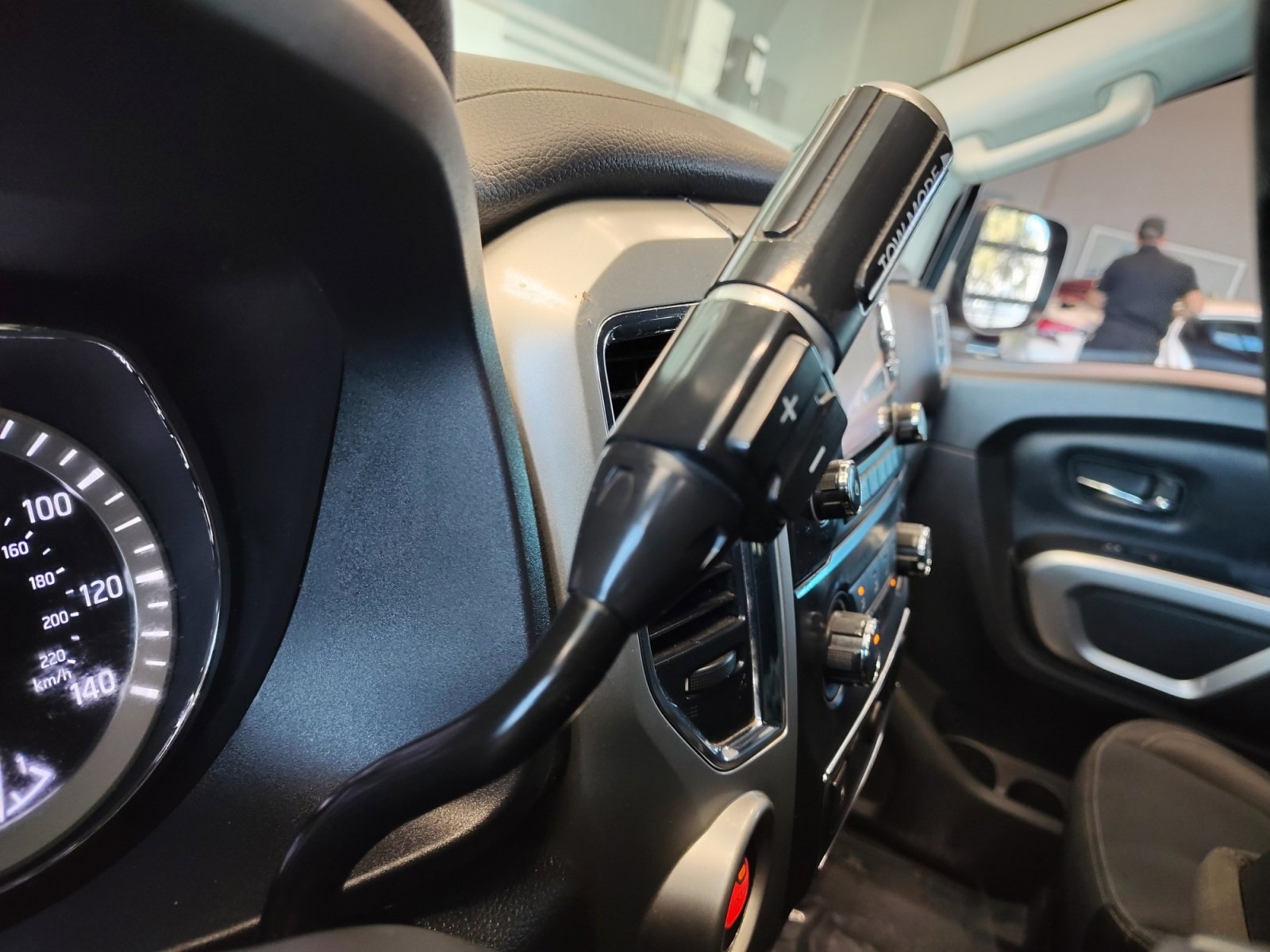 Used Car 2018 Nissan Titan  Sv For Sale Under $25,000 In San Antonio, Texas