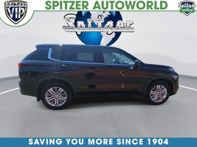 Labrador Black Pearl 2023 Mitsubishi Outlander SUV / Crossover All-Wheel Drive Continuously Variable Transmission