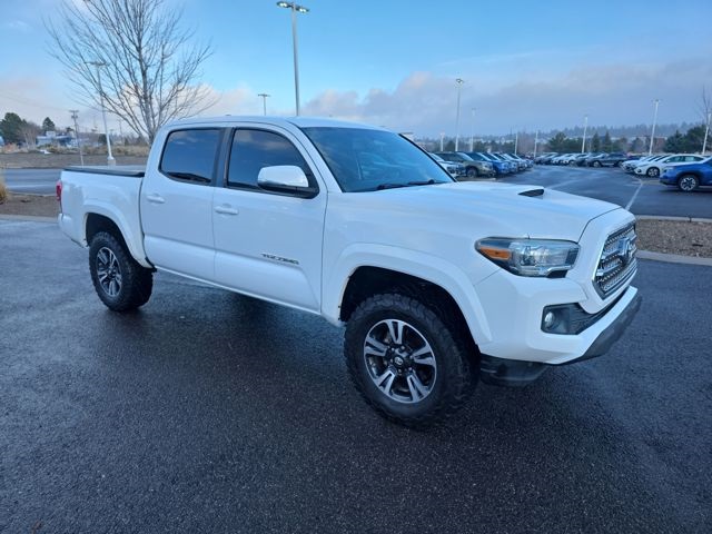 2017 Toyota Tacoma 