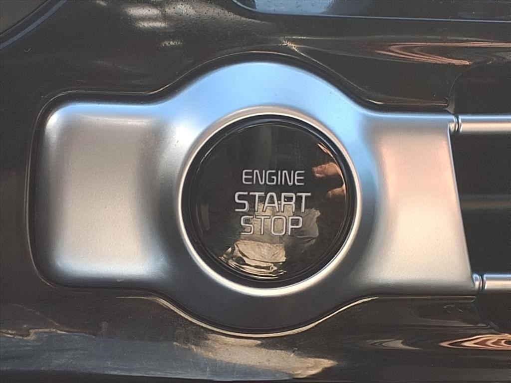 2023 Kia Seltos SX White at Bayshore Chrysler Jeep Dodge Ram