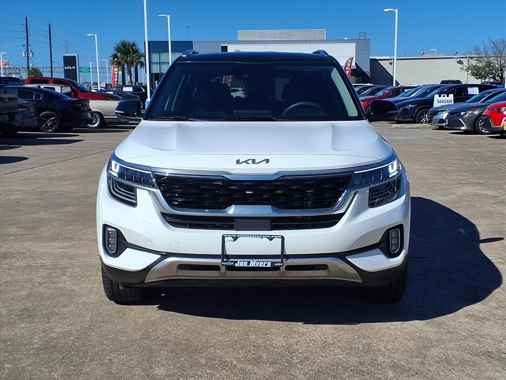 2023 Kia Seltos SX White at Bayshore Chrysler Jeep Dodge Ram