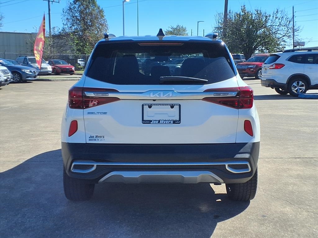 2023 Kia Seltos SX White at Bayshore Chrysler Jeep Dodge Ram