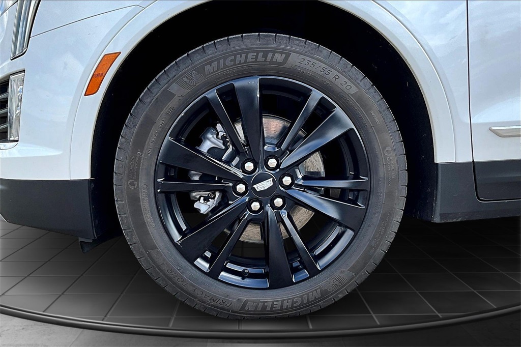 2023 Cadillac XT5 Premium Luxury White at Tom Peacock Cadillac