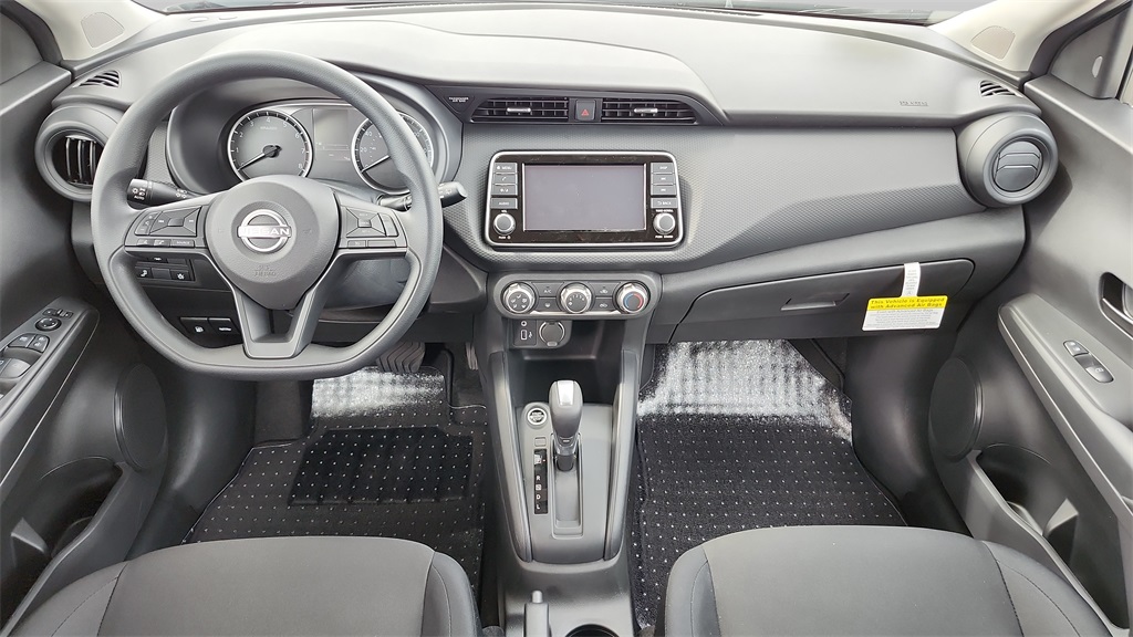 2025 Nissan Kicks Play