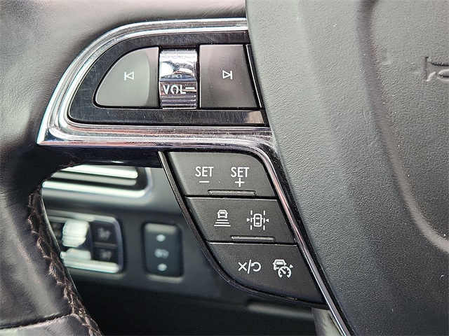 Used Car 2023 Lincoln Navigator  Black Label For Sale Under $70,000 In Plainview, Texas