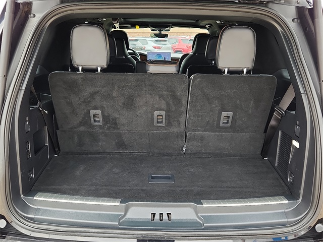 Used Car 2023 Lincoln Navigator  Black Label For Sale Under $70,000 In Plainview, Texas