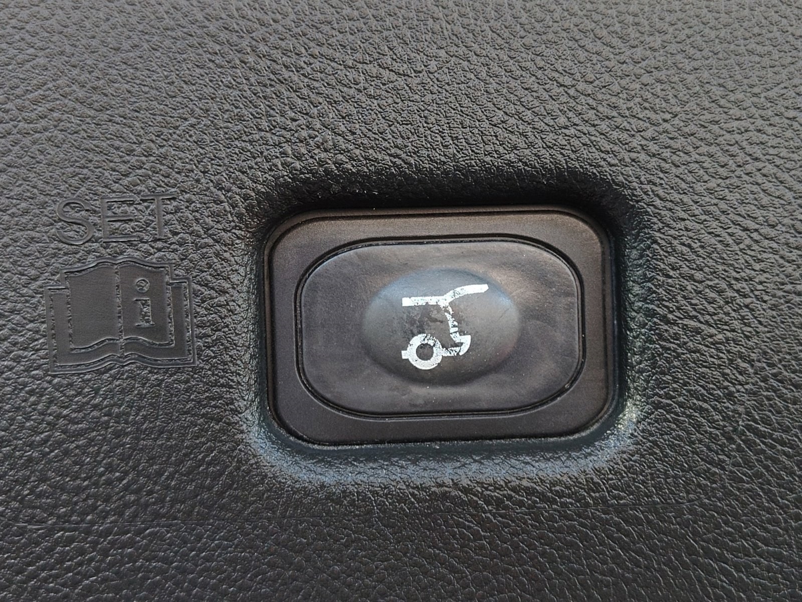 Used Car 2018 Lincoln Mkx  Reserve For Sale Under $20,000 In San Antonio, Texas