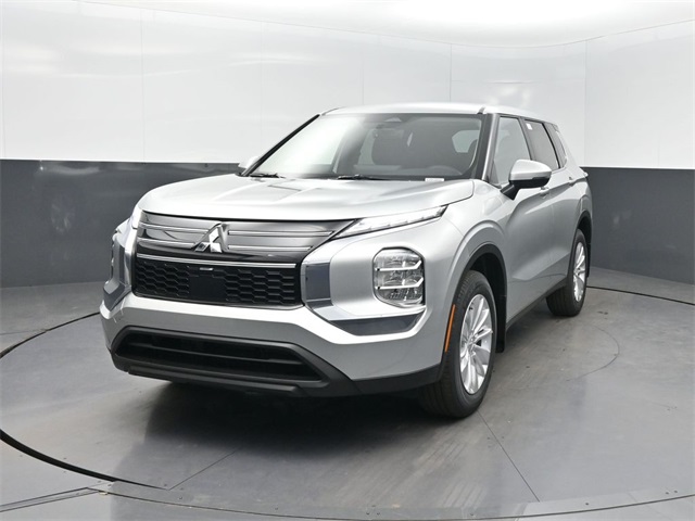 2025 Mitsubishi Outlander ES FWD