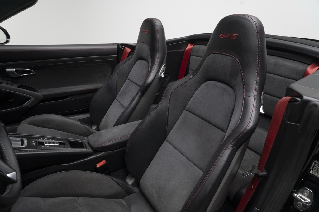 2017 Porsche 911 - Thumbnail 3