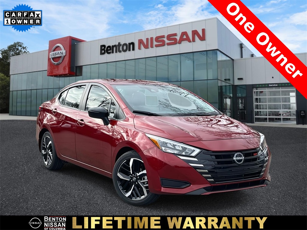 2025 Nissan Versa SR FWD