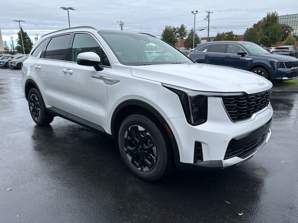 2026 Kia Sorento S photo 2
