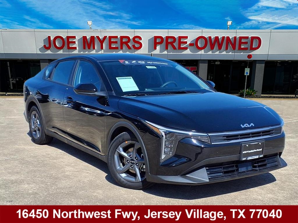 2025 Kia K4 LXS - 0