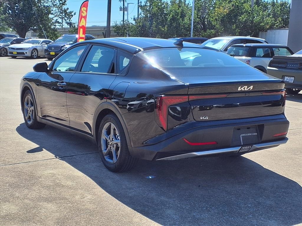 2025 Kia K4 LXS - 2