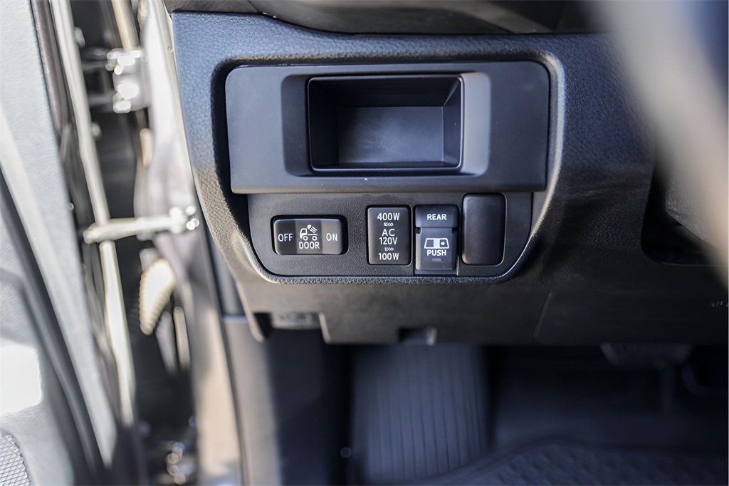 Used Car 2017 Toyota Tacoma  Trd Off-road For Sale Under $25,000 In Austin, Texas