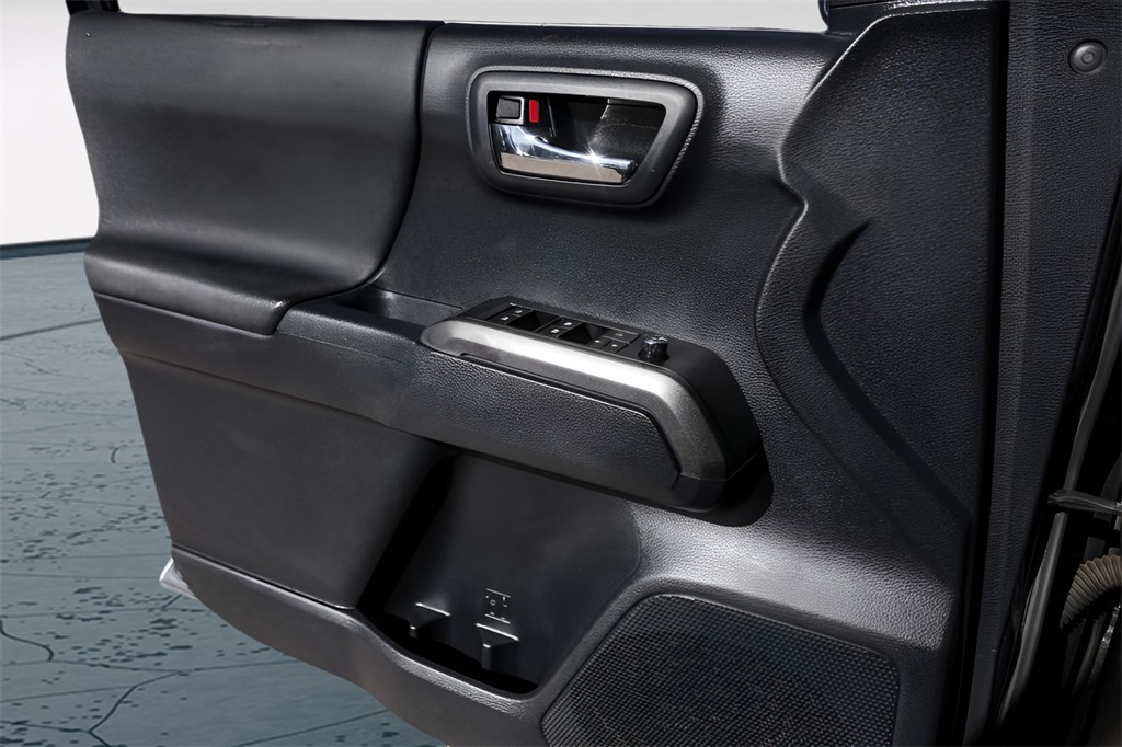 Used Car 2017 Toyota Tacoma  Trd Off-road For Sale Under $25,000 In Austin, Texas