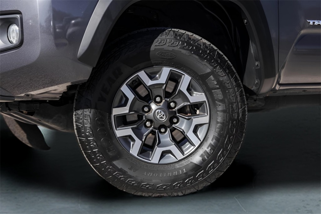 Used Car 2017 Toyota Tacoma  Trd Off-road For Sale Under $25,000 In Austin, Texas