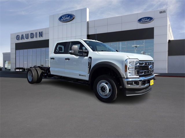 2025 Ford F-450 Super Duty Chassis Cab XL's photo
