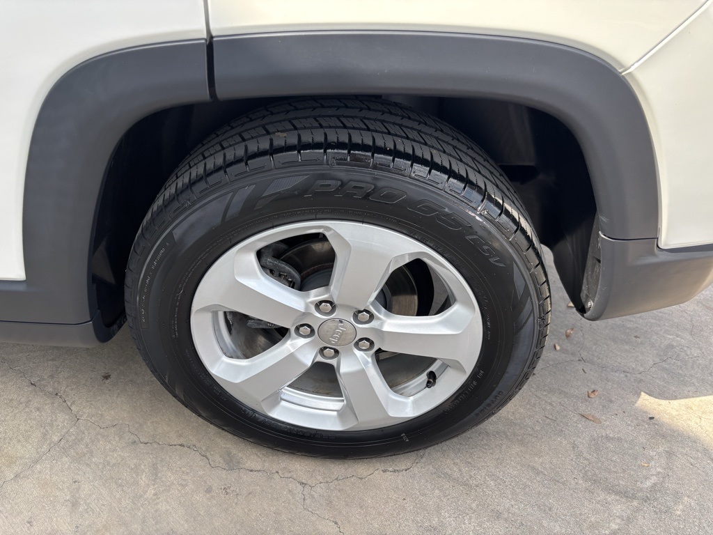 Used Car 2018 Jeep Compass  Latitude For Sale Under $15,000 In Austin, Texas