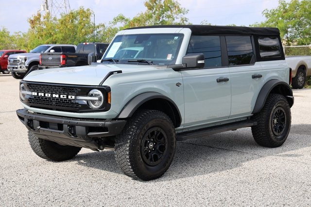 2022 Ford Bronco Wildtrak Green at Legacy Ford