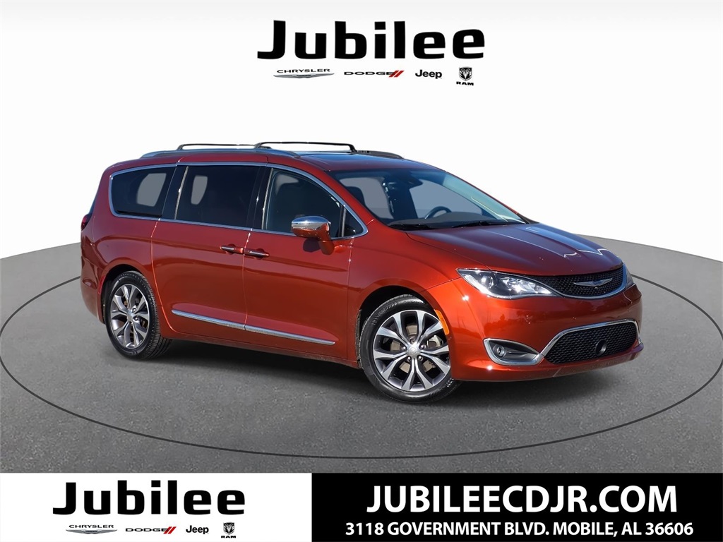 2018 Chrysler Pacifica Limited FWD