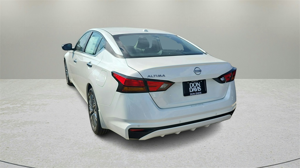 2025 Nissan Altima