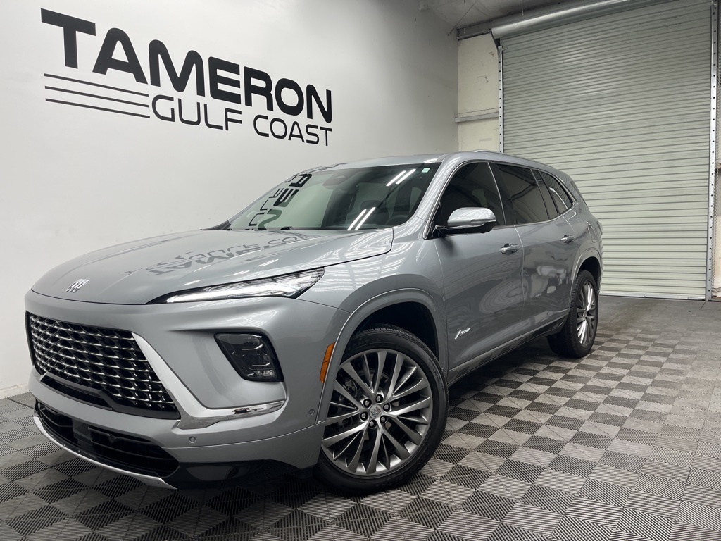 2025 Buick Enclave Avenir AWD