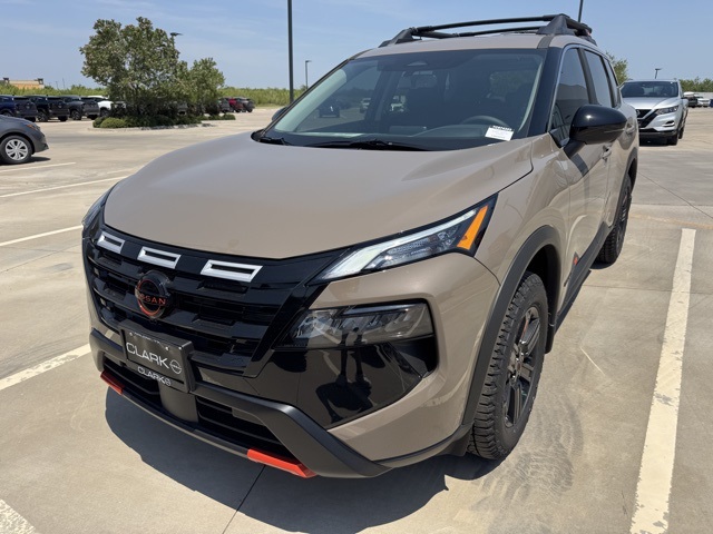 2026 Nissan Rogue SV photo 9